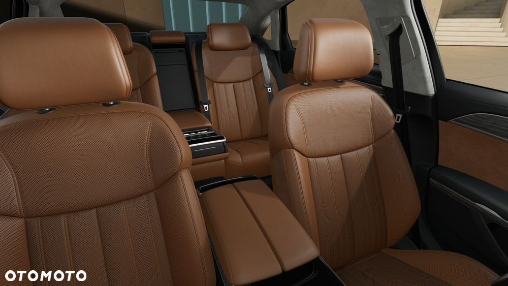 Audi A8 - 8