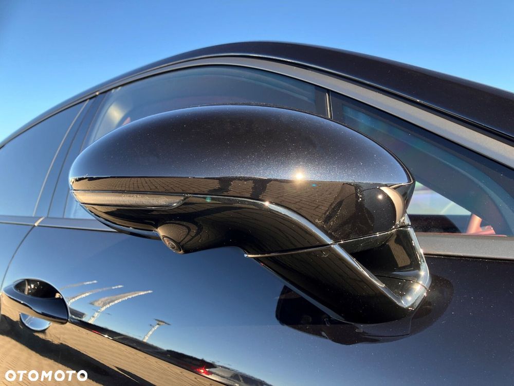 Porsche Panamera - 32