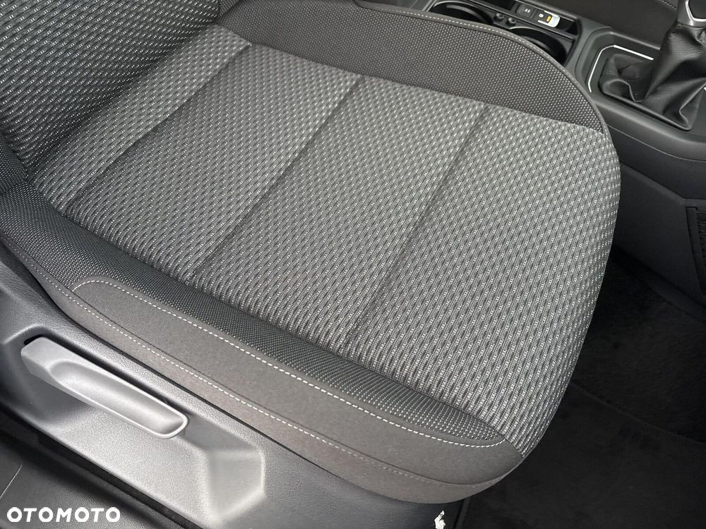 Volkswagen Touran 2.0 TDI BMT SCR Comfortline Plus - 22