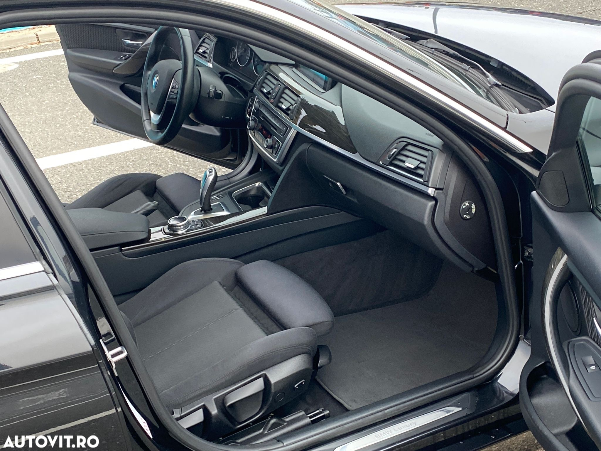 BMW Seria 3 320d Efficient Dynamic Edition Aut. Blue Performan Luxury Line - 6