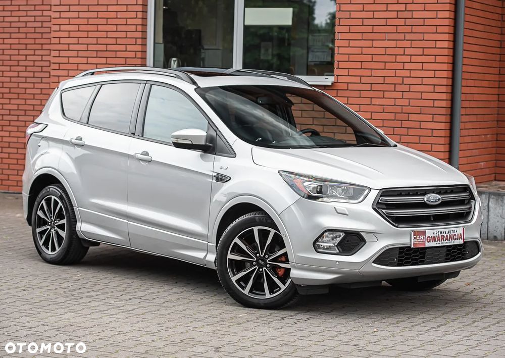 Ford Kuga 1.5 EcoBoost 2x4 ST-Line - 23