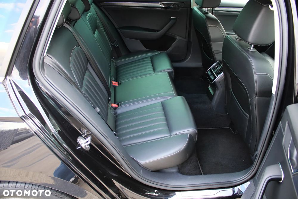 Skoda Superb 2.0 TDI 4x4 Style DSG - 26