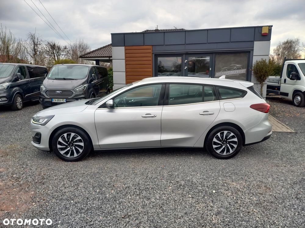Ford Focus 1.5 EcoBlue STart-Stopp-System TITANIUM - 4