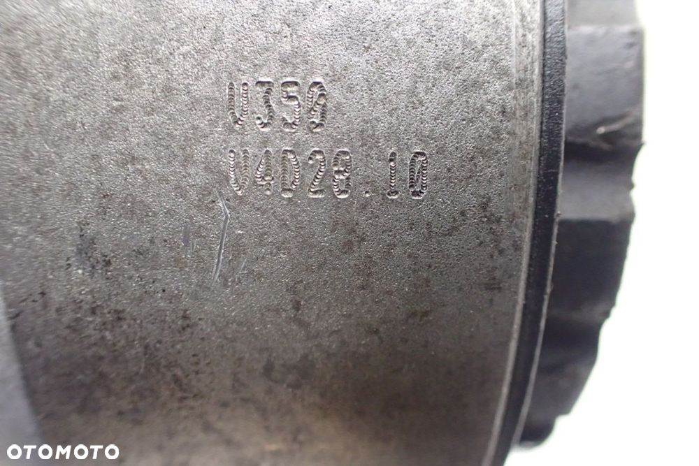 OBUDOWA FILTRA OLEJU VOLKSWAGEN TOUAREG 5.0TDI V10 - 6