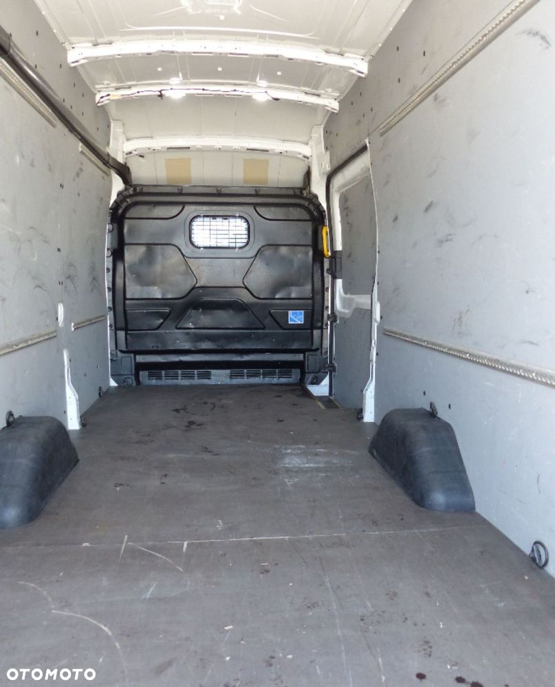 Ford Transit - 7