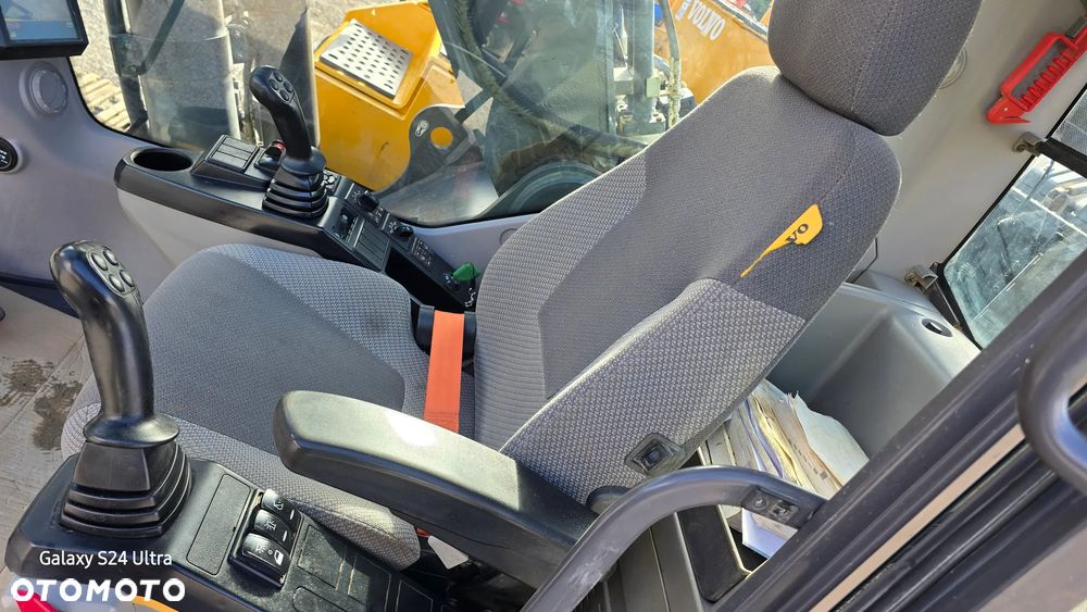 Volvo Ec250 - 7