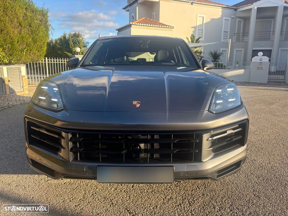 Porsche Cayenne E-Hybrid - 1