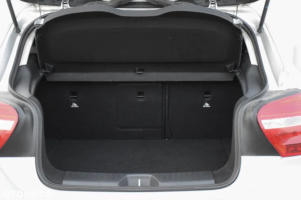 Mercedes-Benz Klasa A 180 CDI 7G-DCT AMG Line - 36