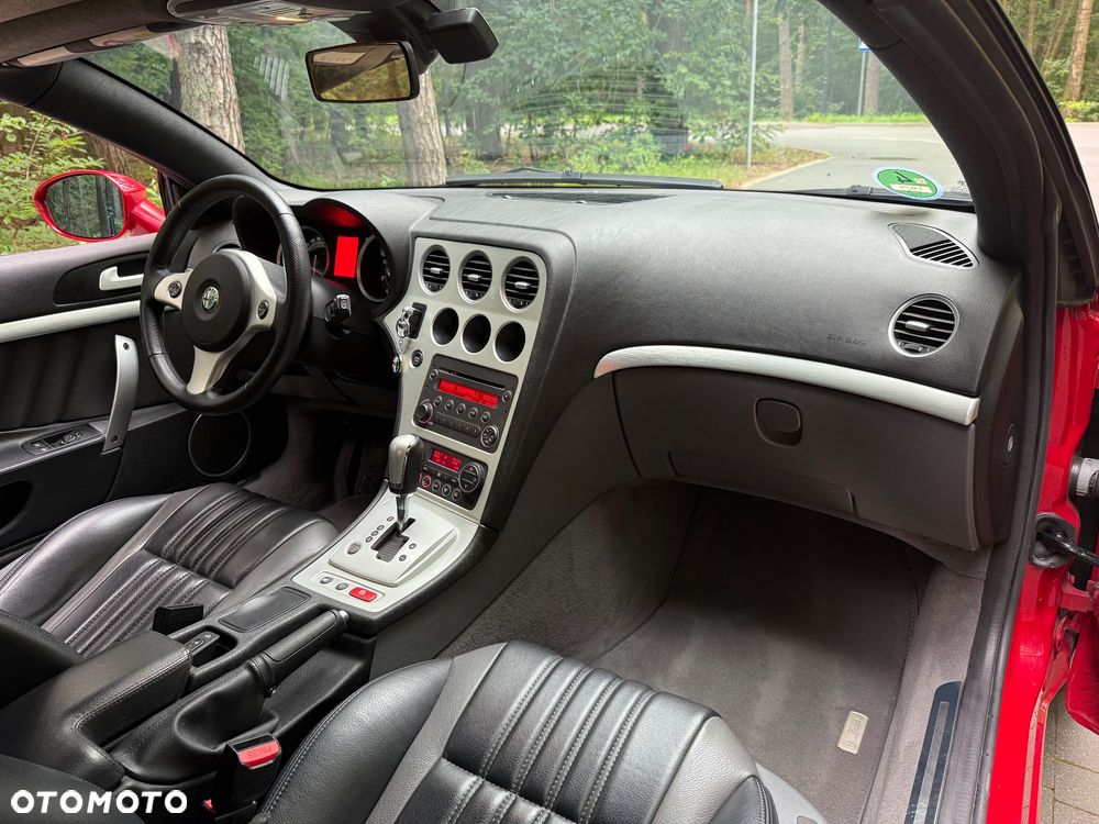 Alfa Romeo Spider 3.2JTSQ4 Q-Exclusive - 13