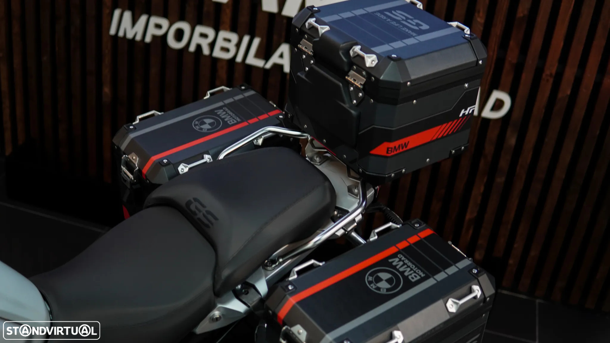 BMW R 1250 GS Adventure C/ AKRAPOVIC COMPLETO - 27