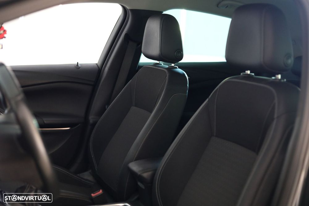 Opel Astra 1.6 CDTi Cosmo S/S J18 - 12