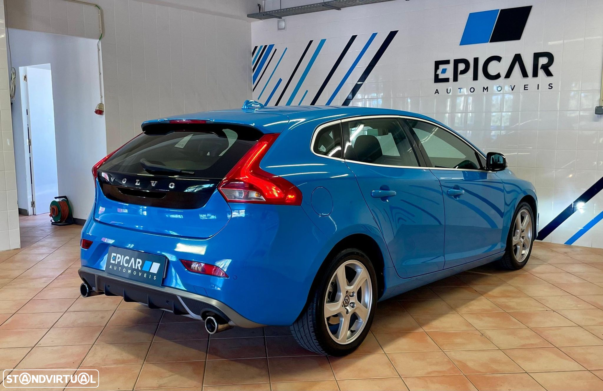 Volvo V40 1.6 D2 R-Design - 8