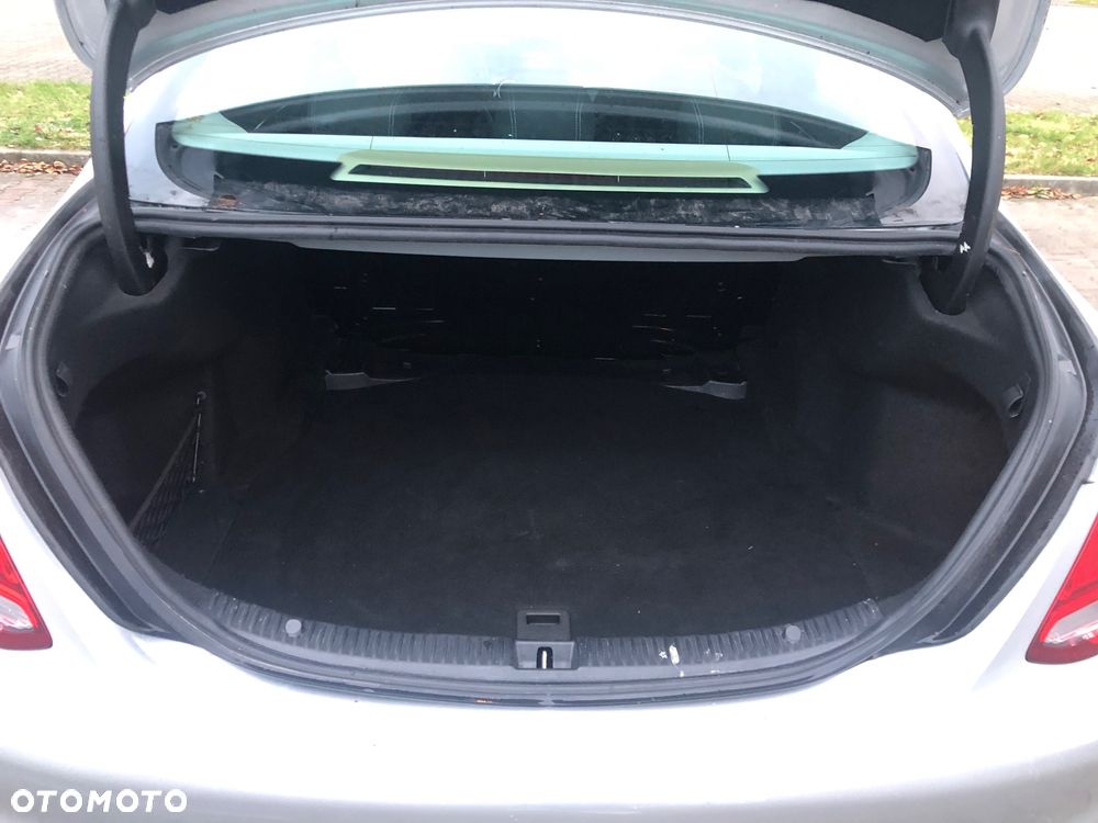 Mercedes-Benz Klasa C 180 (BlueTEC) d 7G-TRONIC - 18