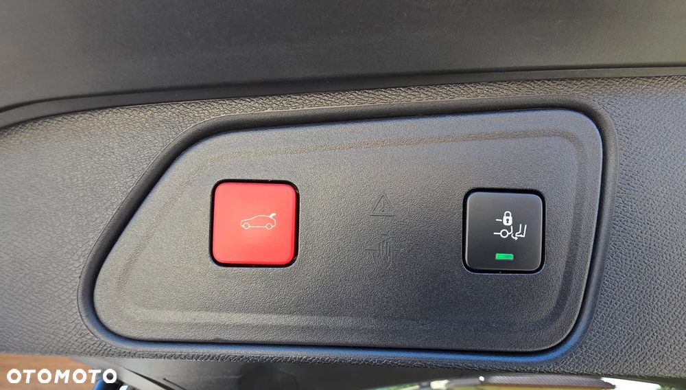Peugeot 3008 BlueHDi 130 Stop & Start EAT8 GT - 26