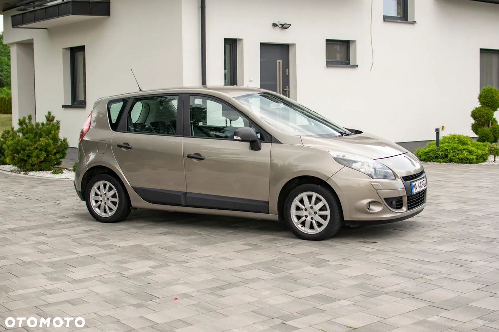 Renault Scenic - 15