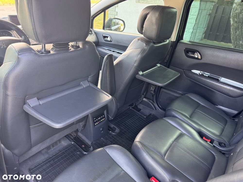 Peugeot 5008 2.0 HDi Allure 7os - 20