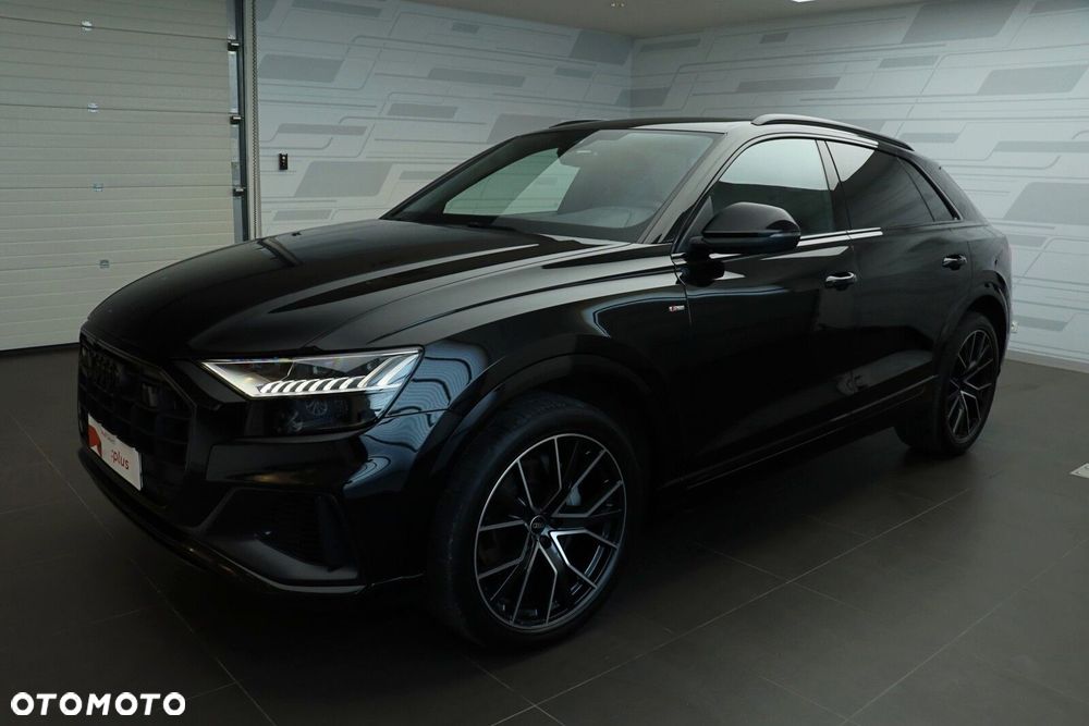 Audi Q8 - 2