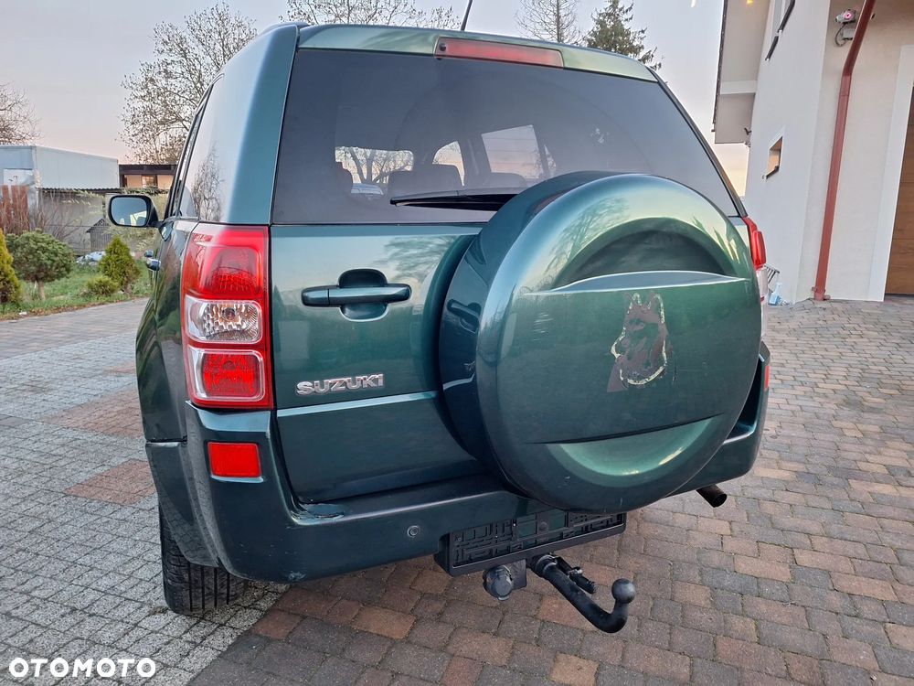 Suzuki Grand Vitara 1.9 DDiS Comfort DPF Family - 3
