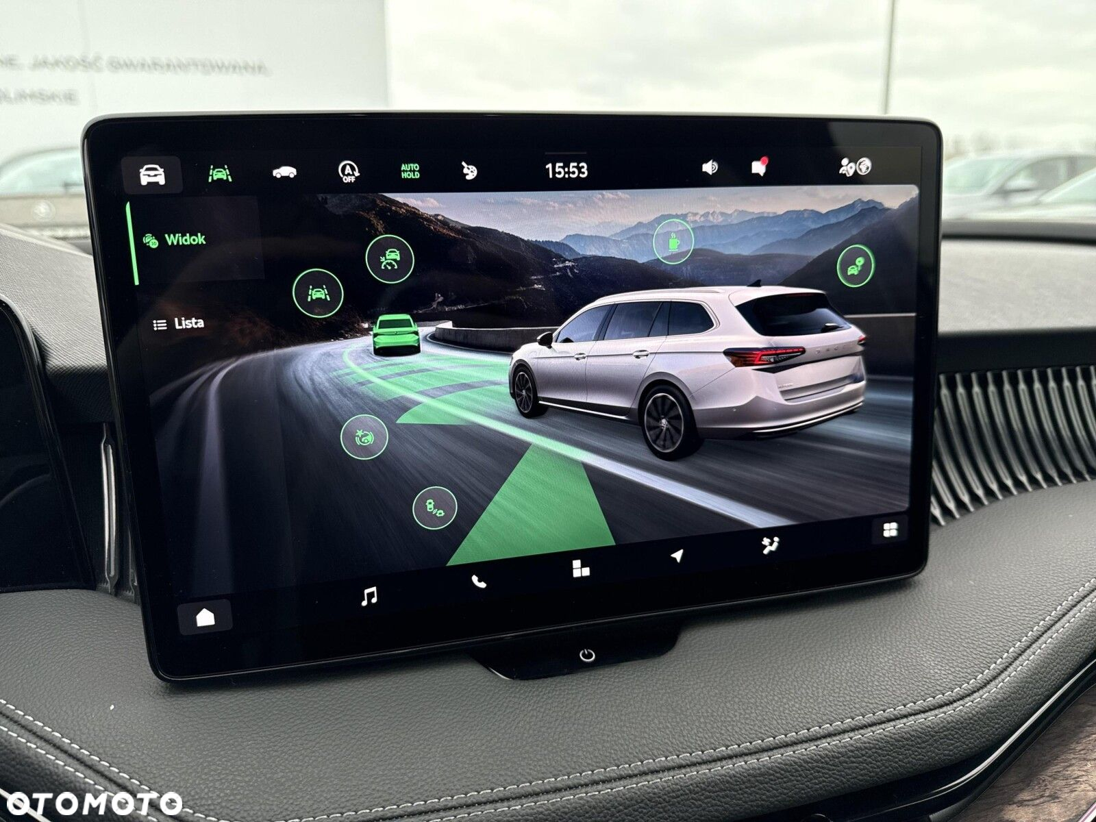 Skoda Superb 2.0 TDI SCR 4x4 L&K DSG - 17
