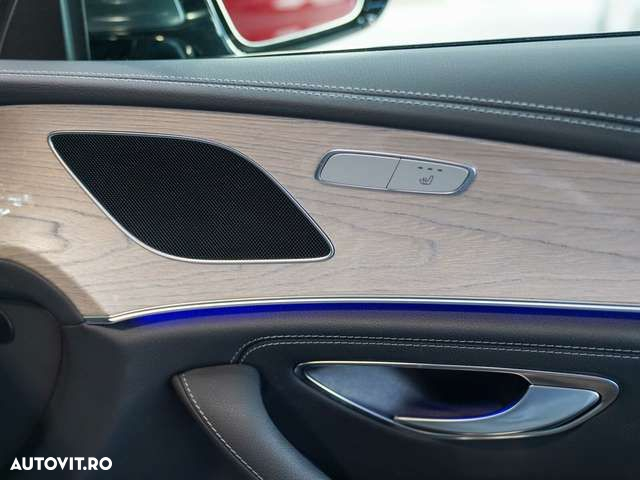 Mercedes-Benz CLS - 10