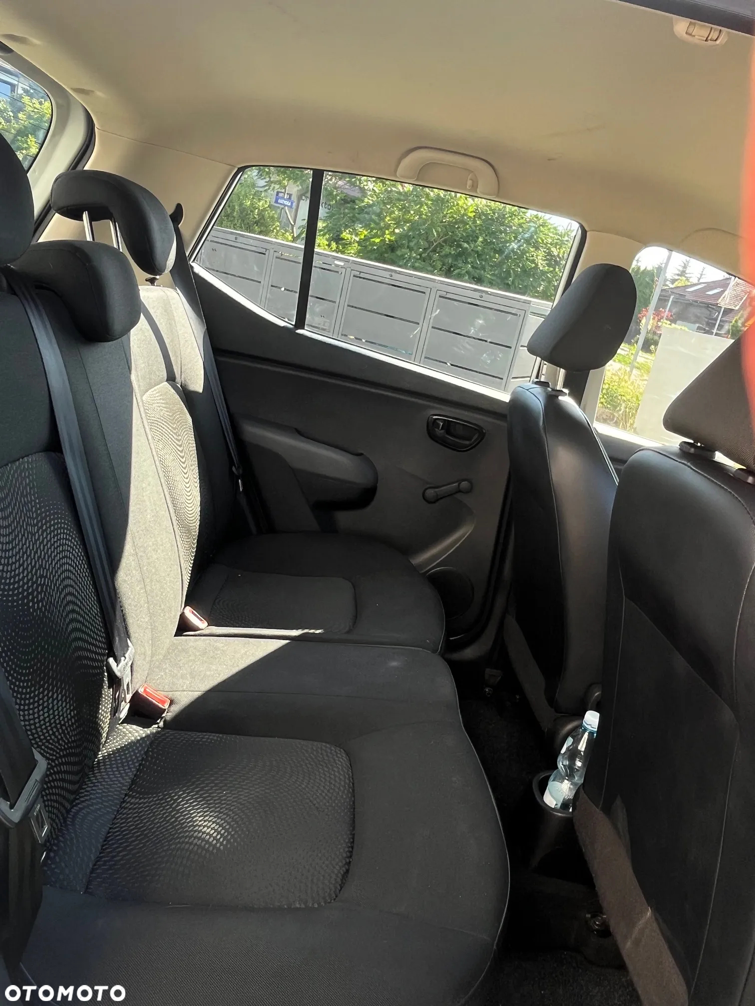 Hyundai i10 1.1 Base - 12