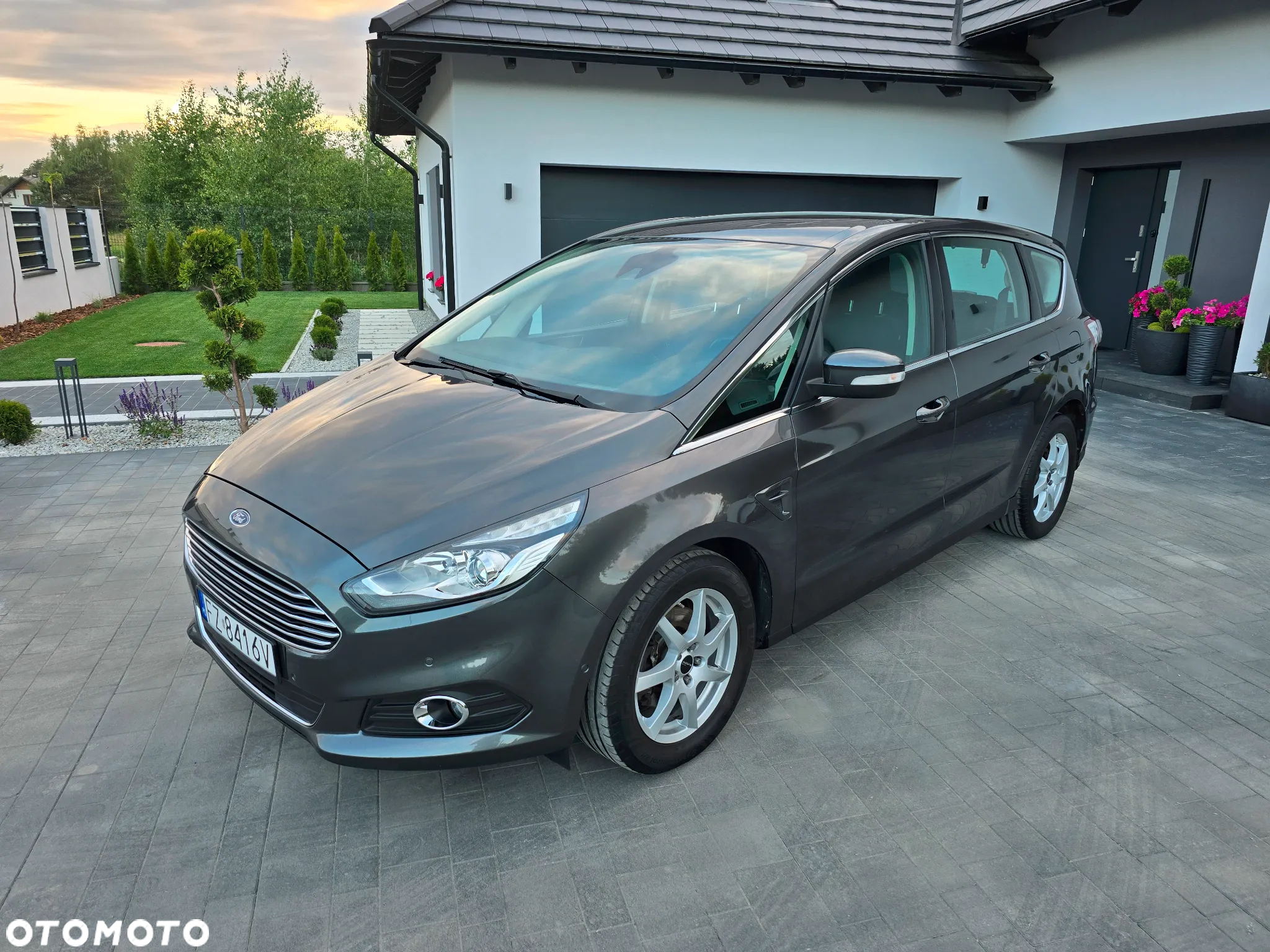 Ford S-Max 2.0 TDCi Titanium - 4