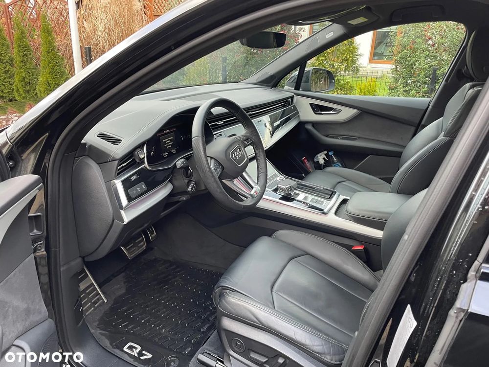 Audi Q7 - 6