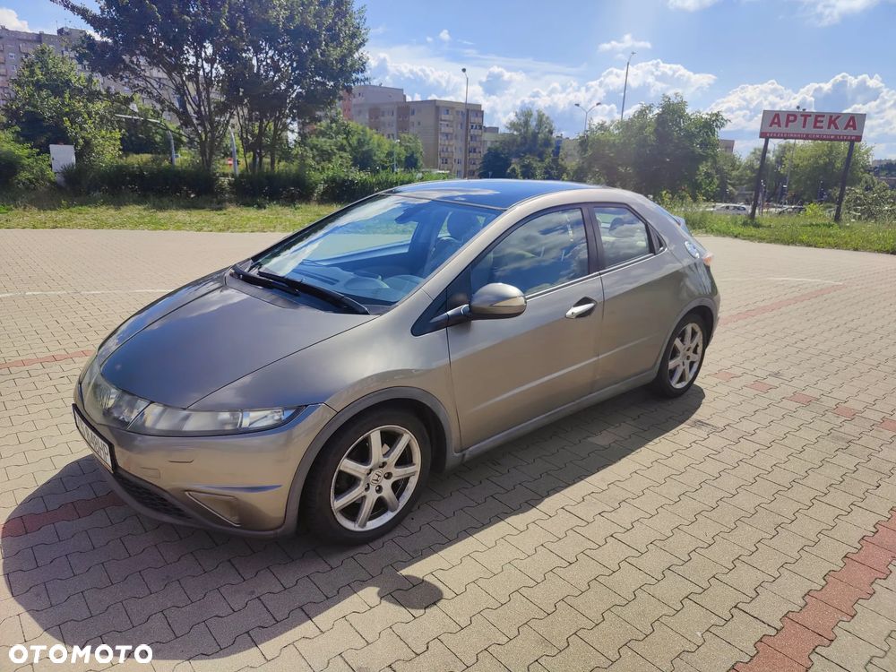 Honda Civic 1.8i-VTEC Executive - 1