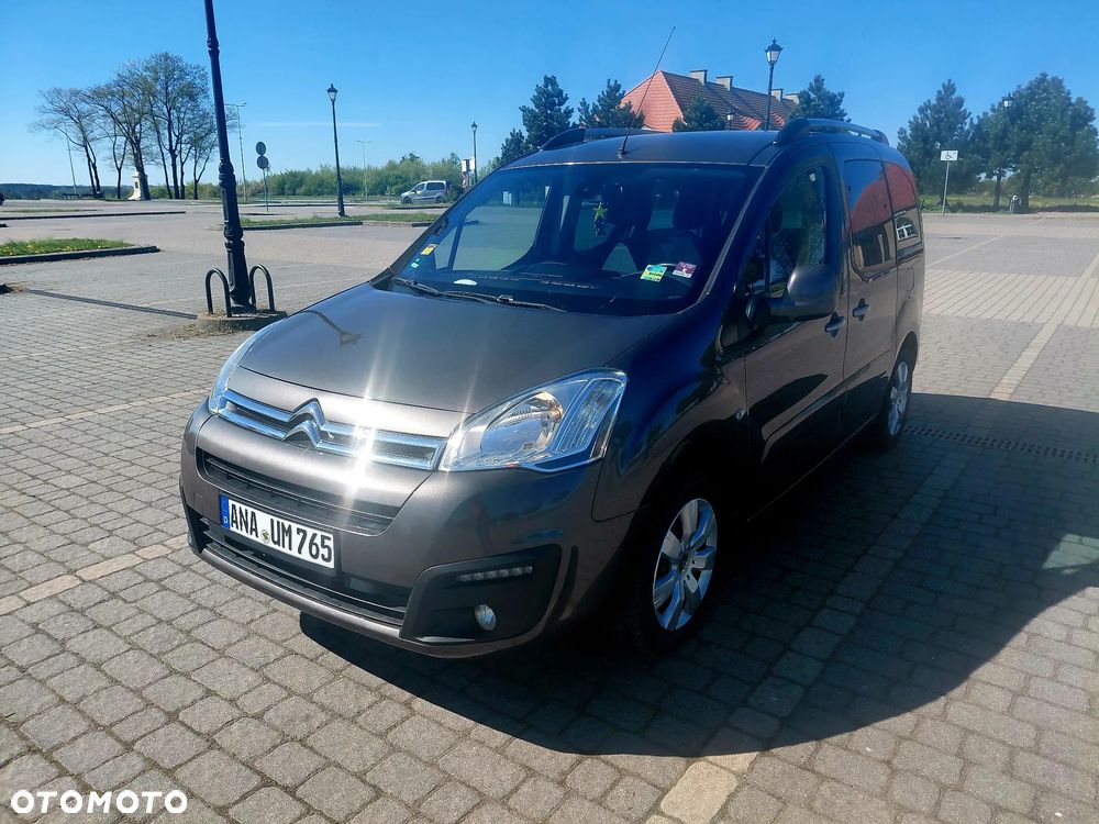 Citroën Berlingo Multispace VTi 95 SELECTION - 26