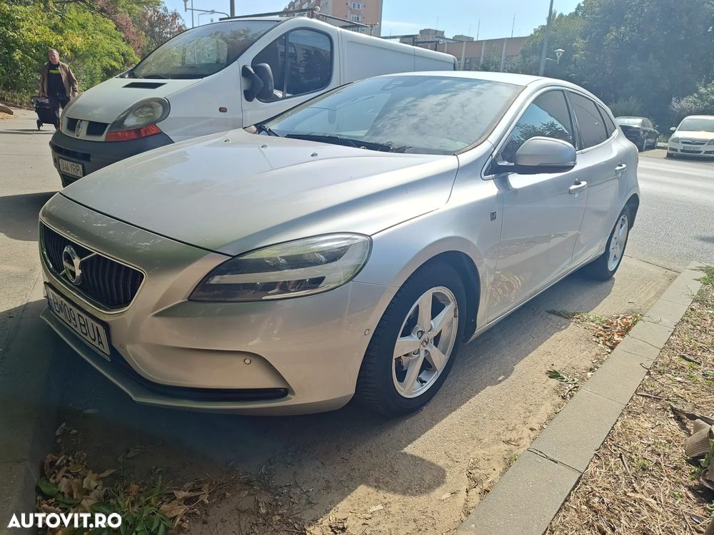 Volvo V40 D2 Ocean Race - 1