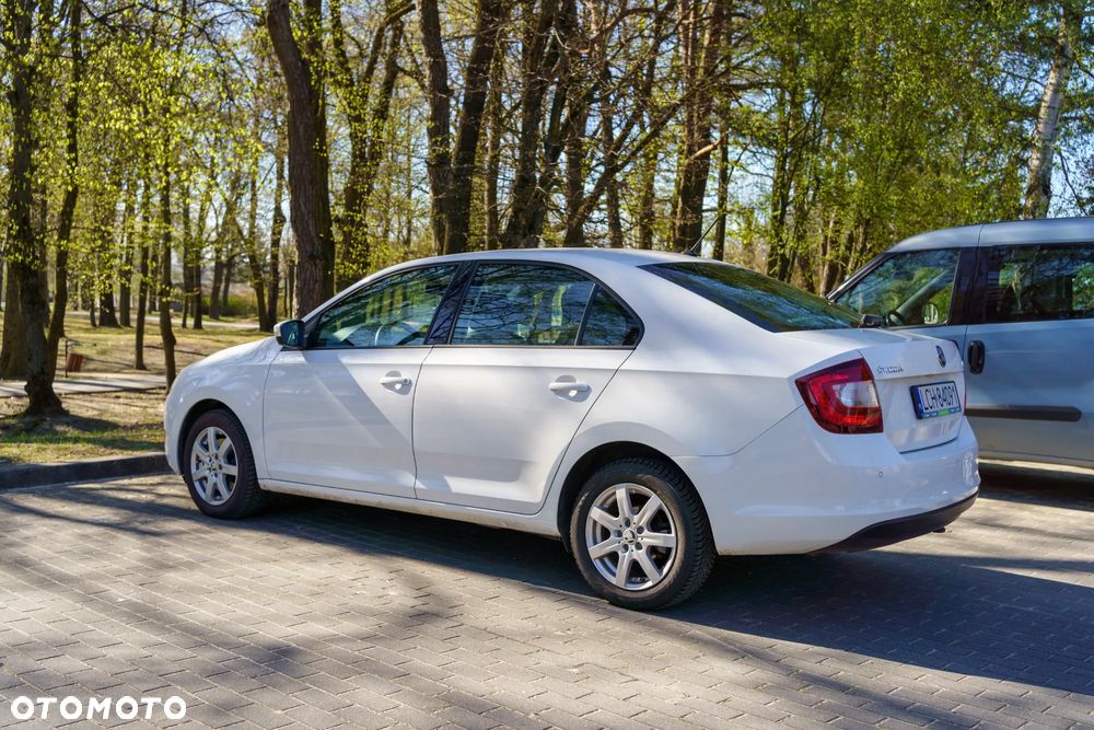 Skoda RAPID 1.6 TDI DPF Ambition - 2