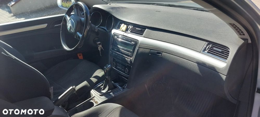 Skoda Superb 1.9 TDI Ambition - 8