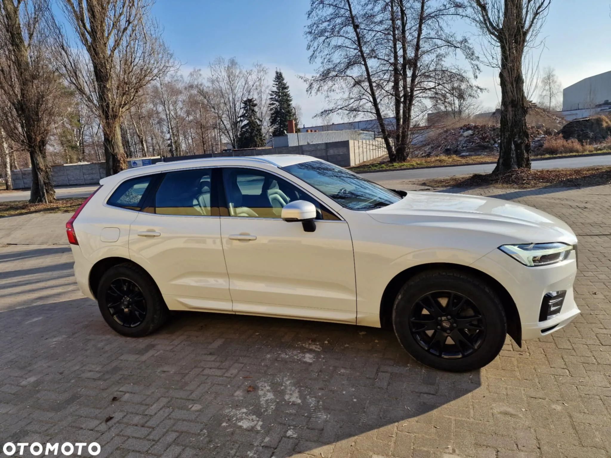 Volvo XC 60 D4 R-Design - 1