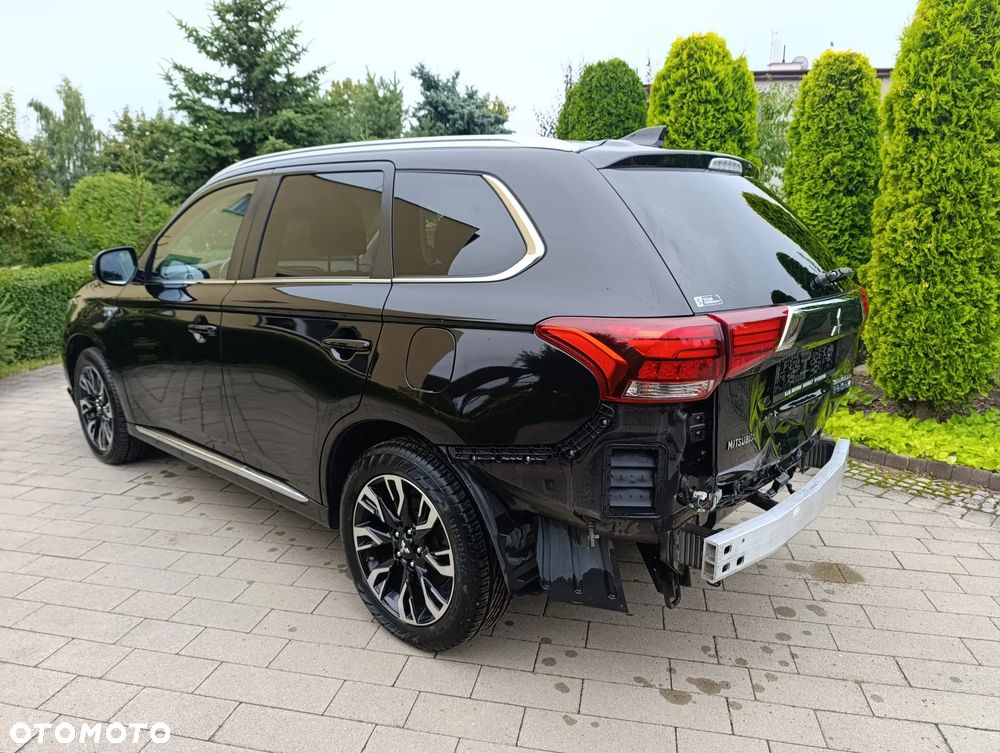 Mitsubishi Outlander Intense + - 4