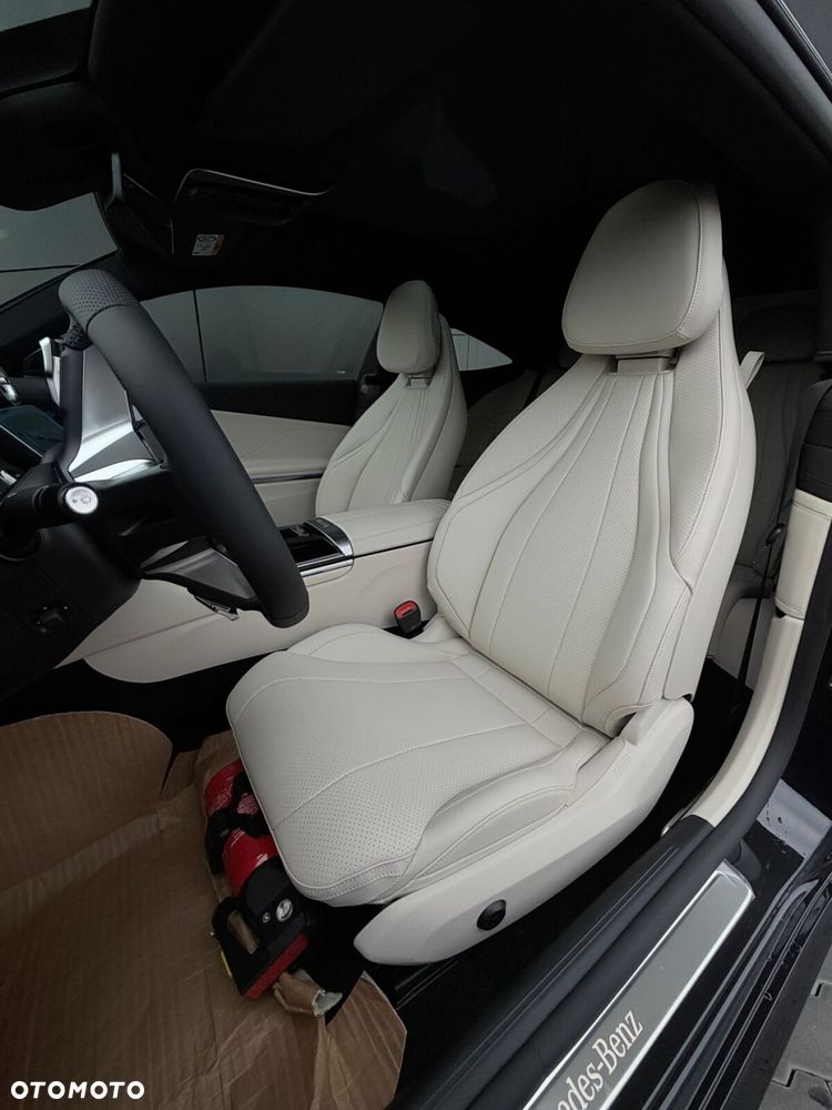 Mercedes-Benz CLE 300 mHEV 4-Matic AMG Line - 24