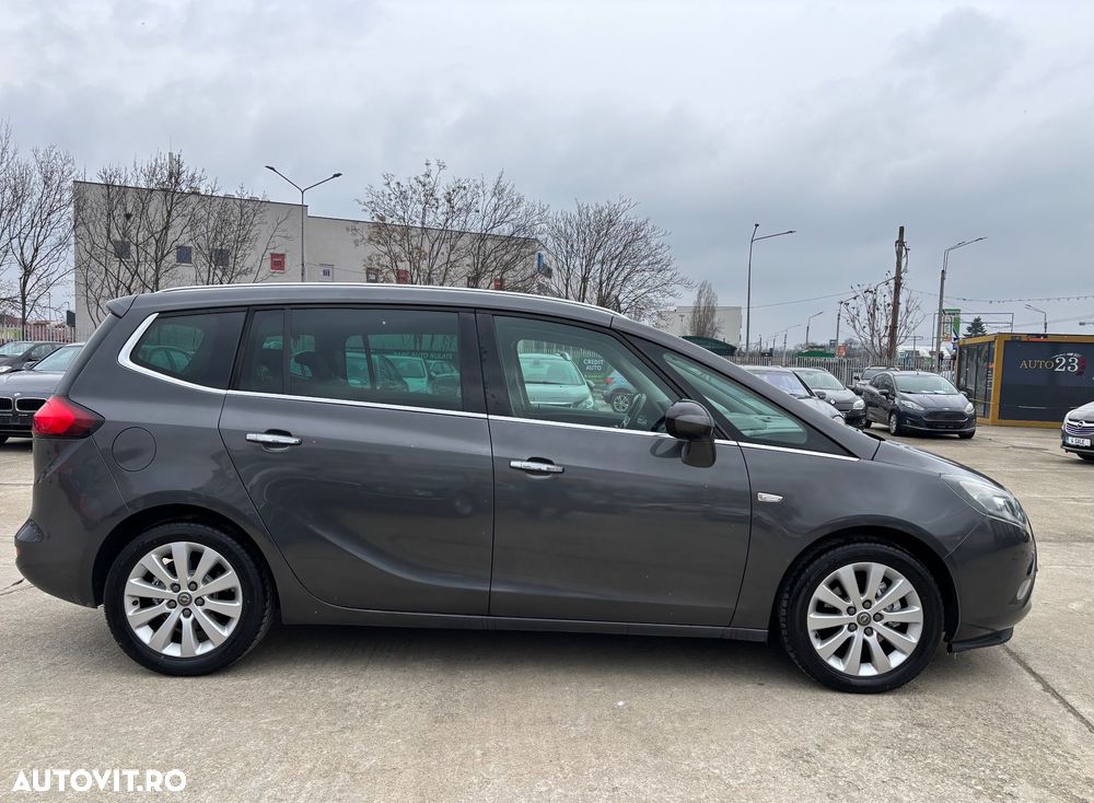 Opel Zafira - 9