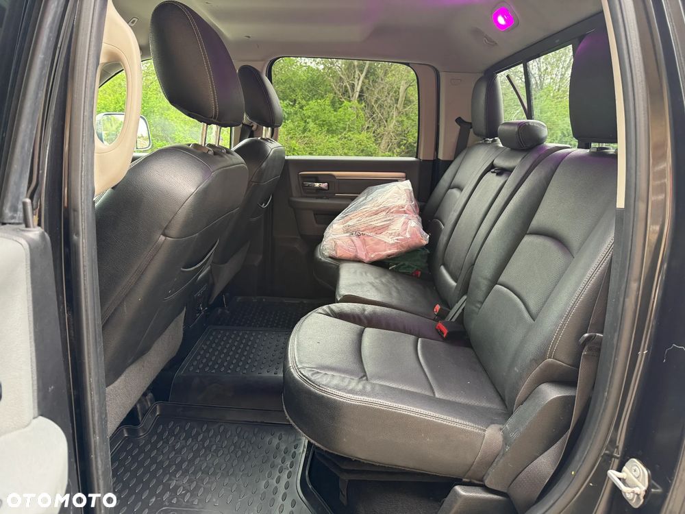 RAM 1500 - 12