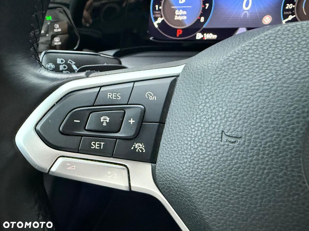 Volkswagen Golf - 18