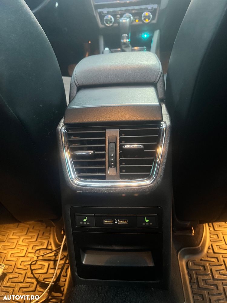 Skoda Octavia 2.0 TDI DSG 4X4 RS - 9