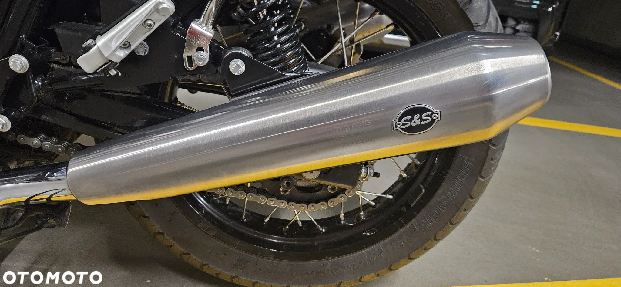 Royal Enfield Interceptor - 7