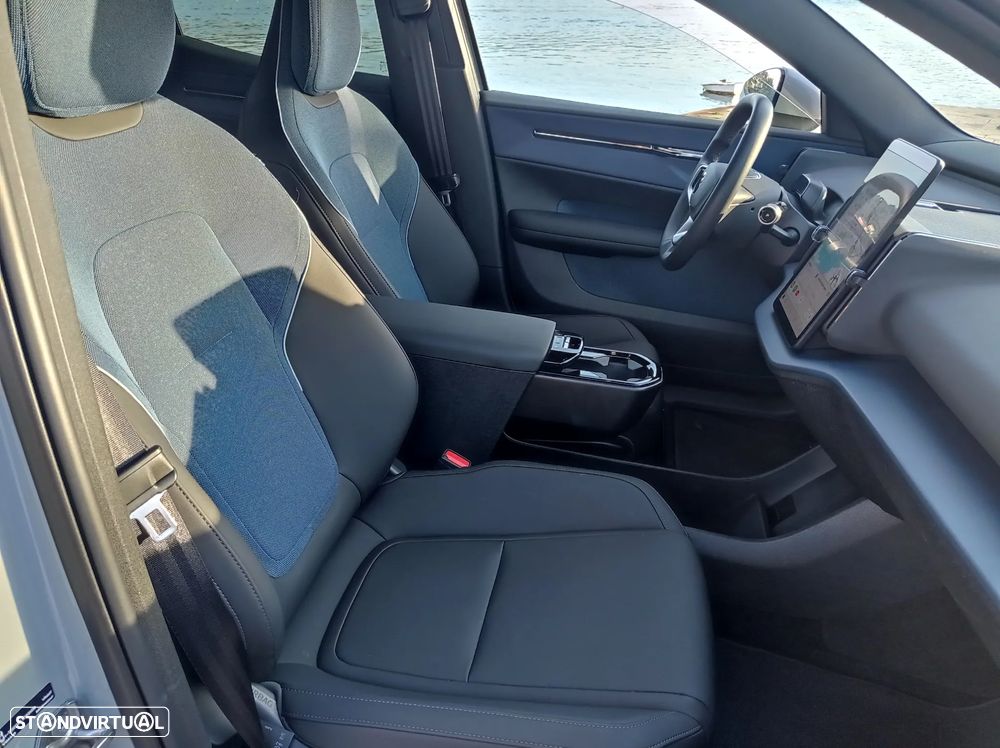 Volvo EX30 Single Motor RWD Core - 9