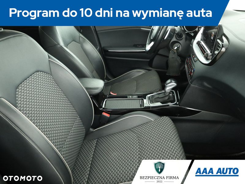 Kia Ceed - 8