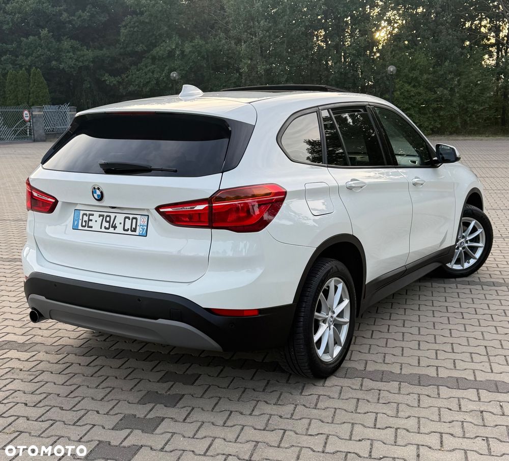 BMW X1 sDrive18i Sport Line - 11