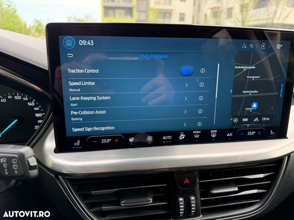 Ford Focus 1.0 EcoBoost MHEV Titanium - 12