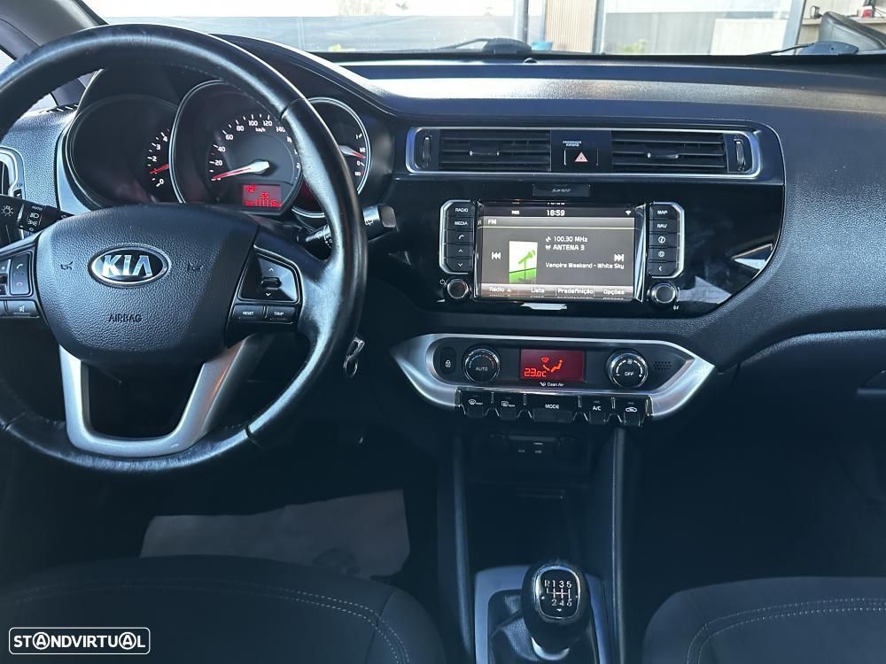Kia Rio 1.1 CRDi EX - 33