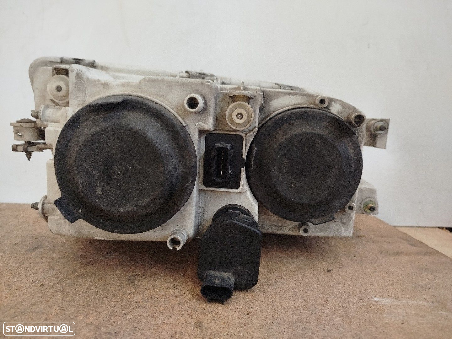Farol/ Otica Dianteiro Esq Volvo V40 Combi (645) - 2