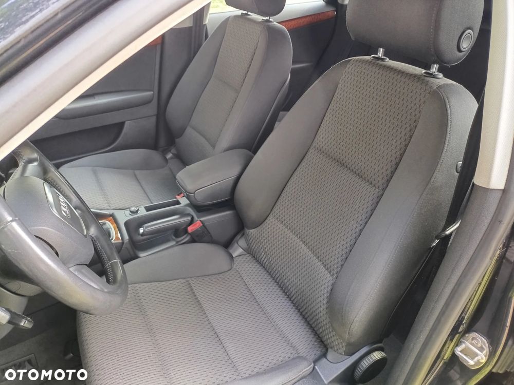 Audi A3 Sportback 1.6 TDI DPF Attraction - 2