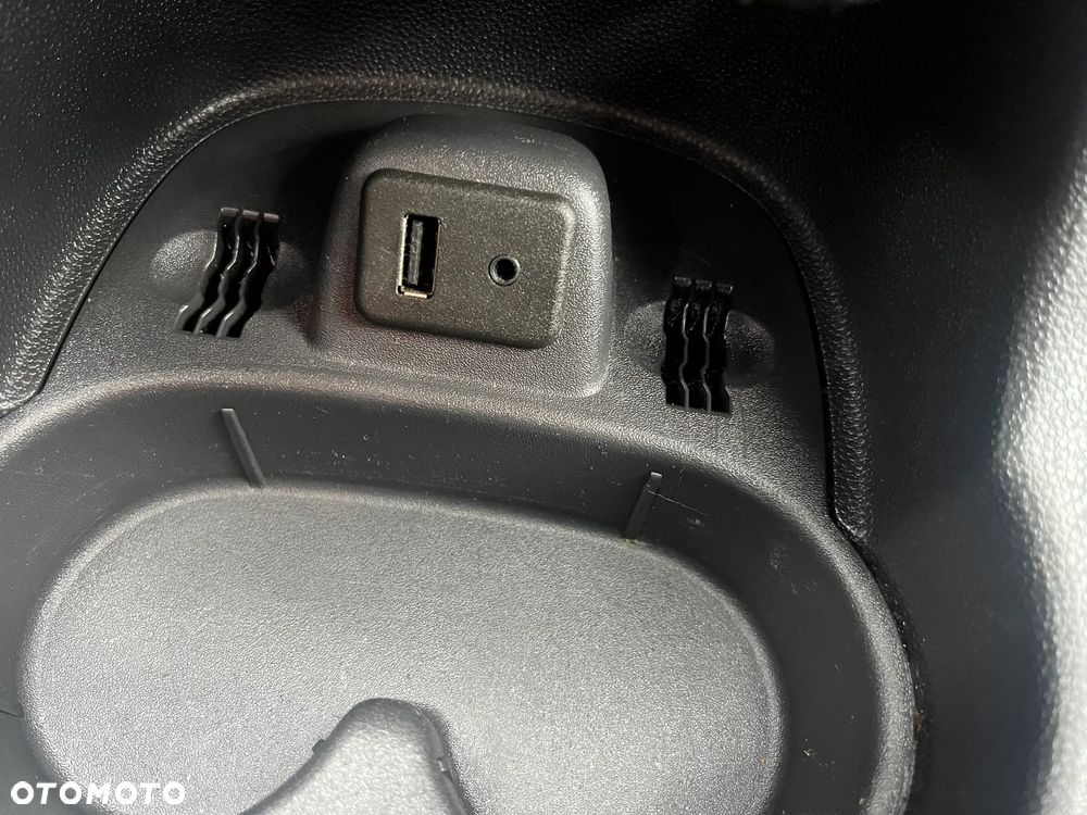 Opel Corsa 1.2 16V Cosmo - 31