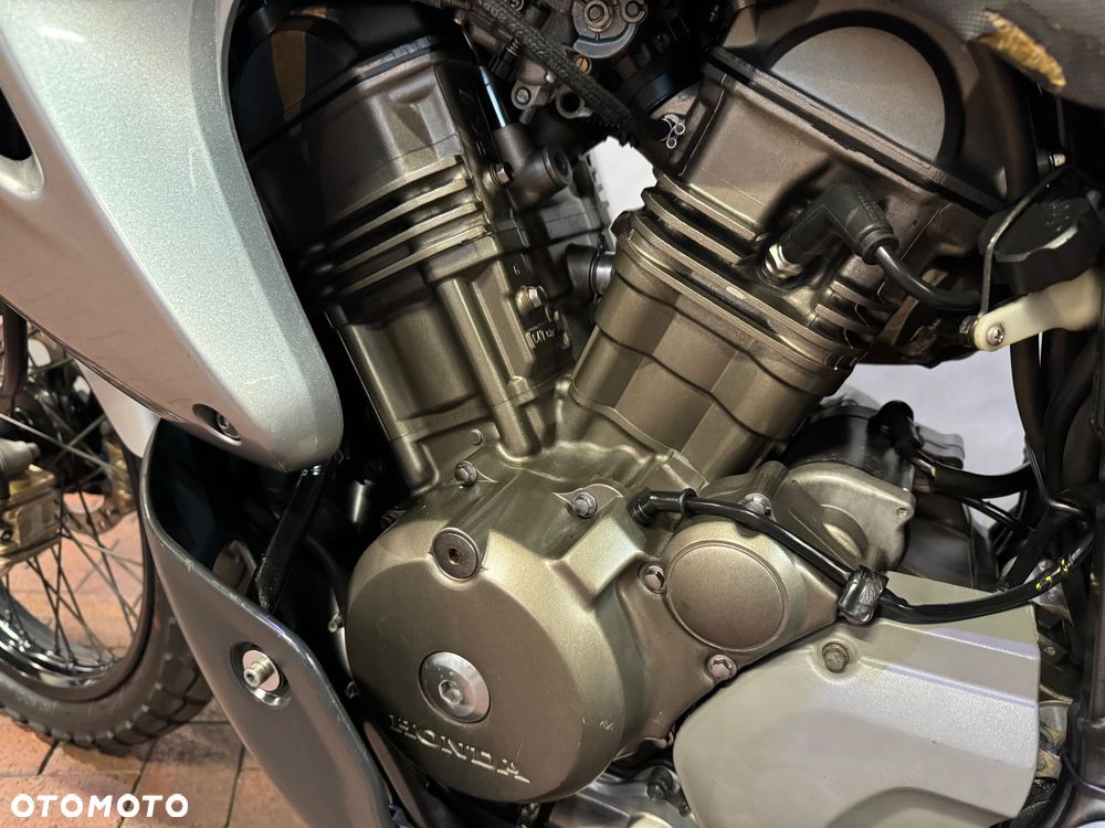 Honda Transalp - 16