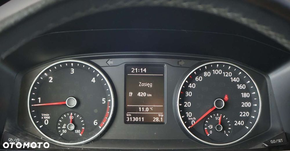 Volkswagen Caravelle - 29